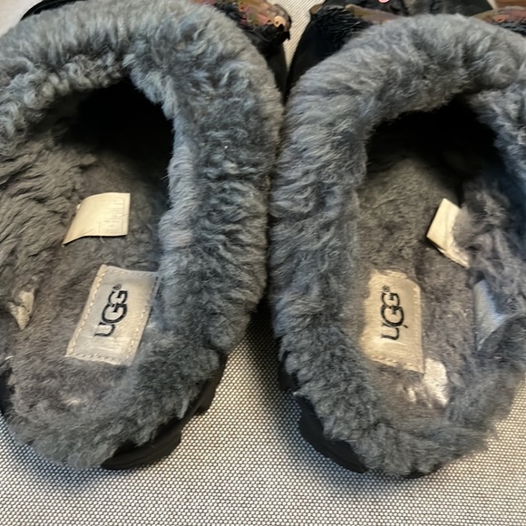 Ugg Coquette Sequin Bow Black Slippers - Picture 5 of 6